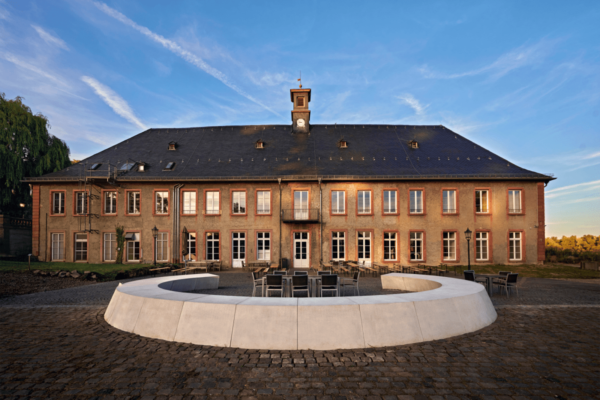 Ausschreibung von Wartungsleistungen – SRH Holding (SdbR)